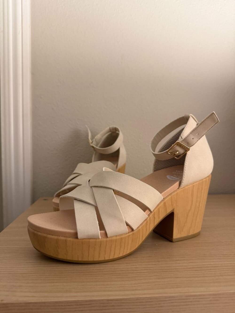 Dr. Scholls Blissful Heeled Sandal in Whitecap Cream, Size 8